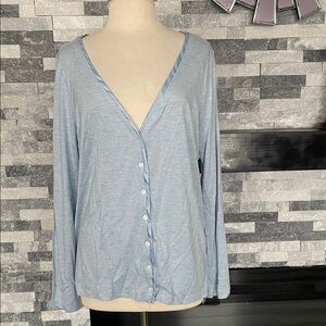 Talbots  Sweatshirt Size L  V-Neck